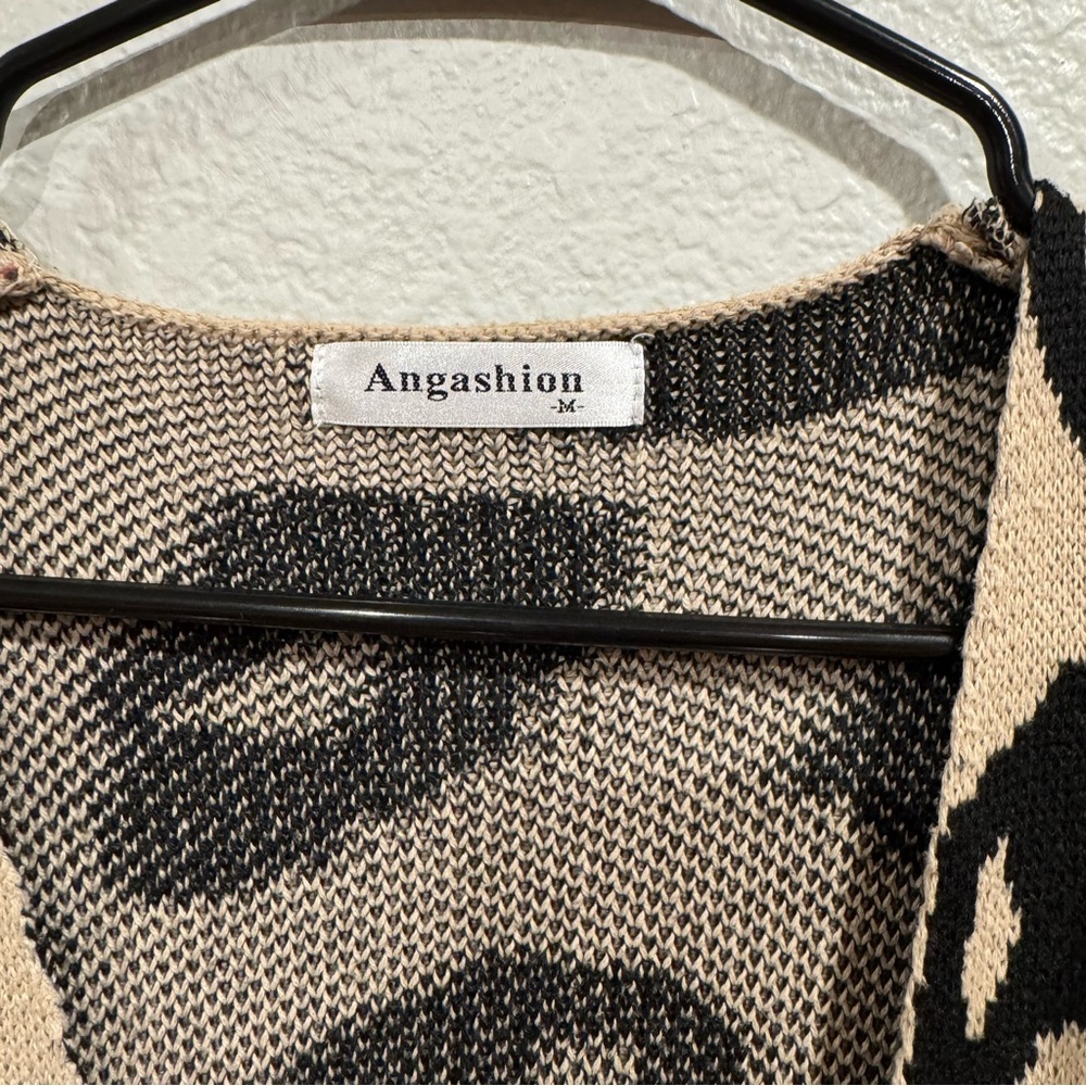 Angashion Med Animal print open front cardigan - Picture 7 of 7